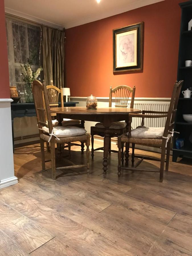The Clockhouse Apartment Old Windsor Luaran gambar
