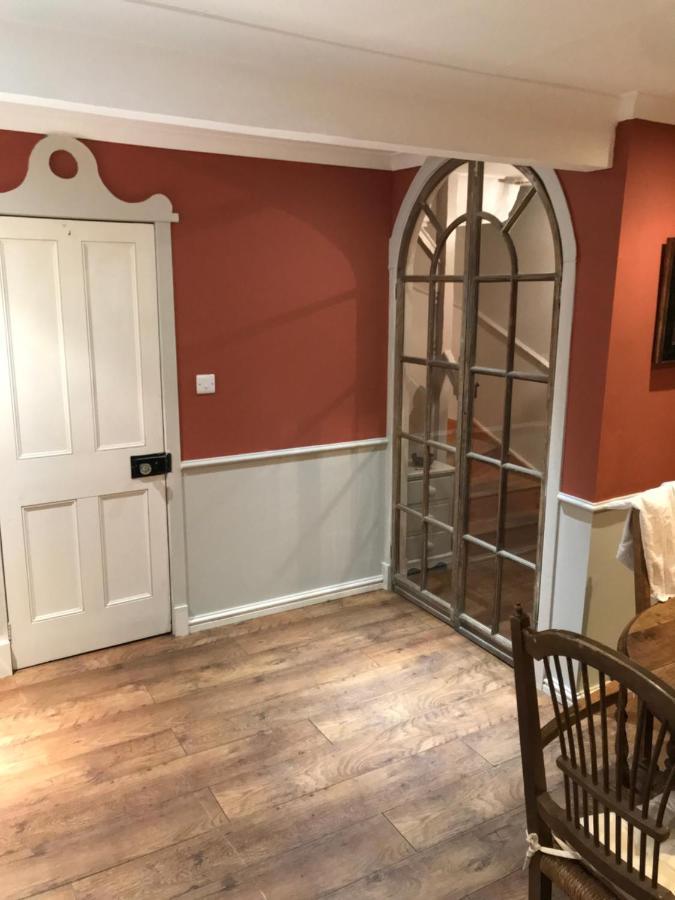 The Clockhouse Apartment Old Windsor Luaran gambar