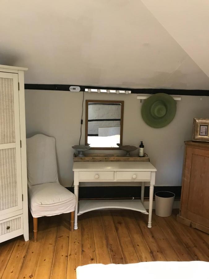 The Clockhouse Apartment Old Windsor Luaran gambar