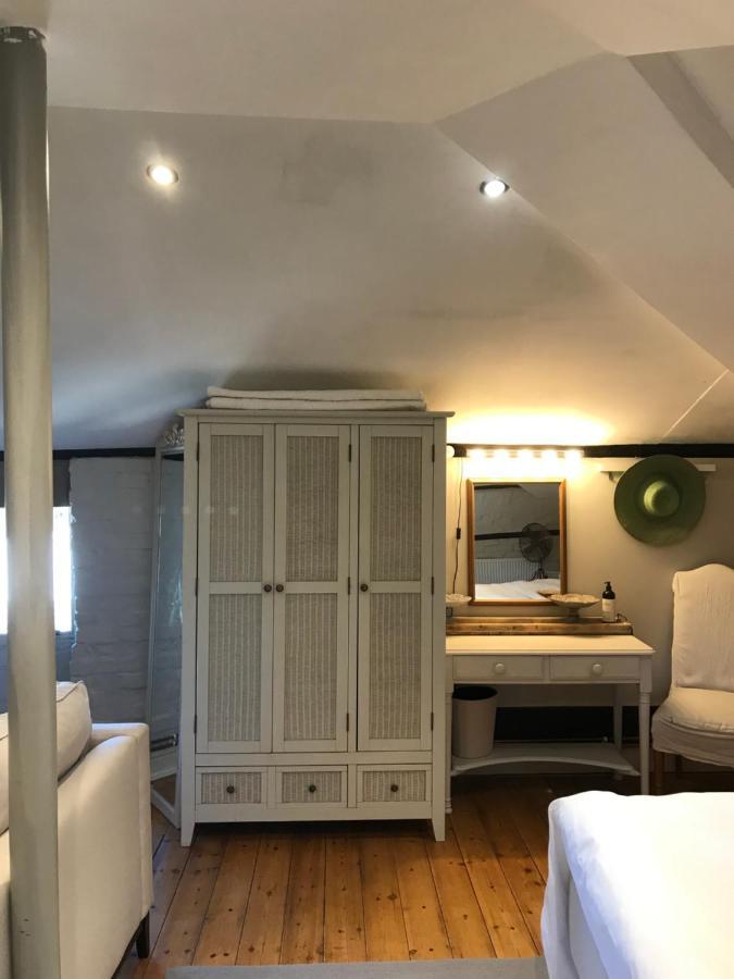 The Clockhouse Apartment Old Windsor Luaran gambar